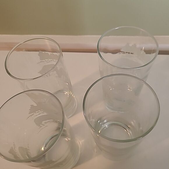 Set of Four Etched Glasses - Picture 3 of 4
